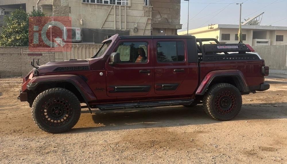 جیپ گلادیەتەر